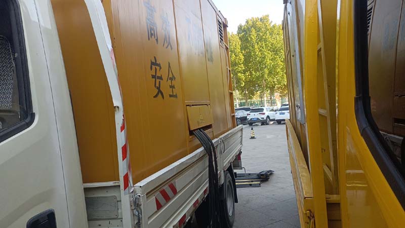 利津如何判断柴油发电机组和UPS电源的切换时间是否符合要求？